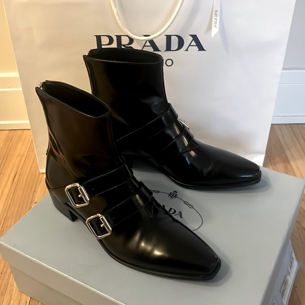PRADA • BRAND NEW • UNWORN • BOOTIES